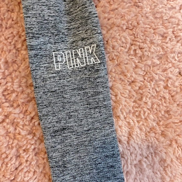 athletic top! - Picture 3 of 3